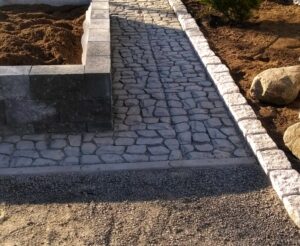 muurikivi istutusallas kiveys pihakivet pihakiveys pihasuunnittelija pihasuunnittelu